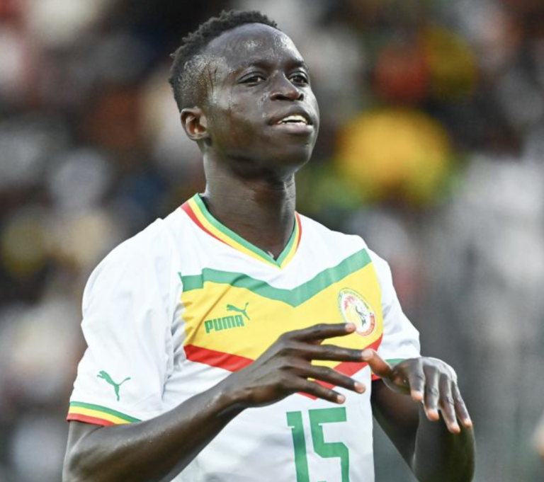 KRÉPIN DIATTA AFFICHE SA CONFIANCE