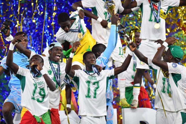Les Lionceaux U17 attendus à Dakar dans la nuit du 4 juin après leur sacre continental