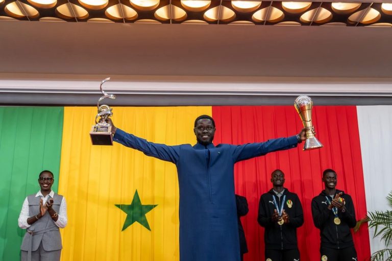 Le Président Diomaye Faye honore les champions d’Afrique U17 et U15